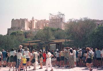 Μέχρι την Παρασκευή συνεχίζουν την απεργία οι υπάλληλοι του ΥΠΠΟ