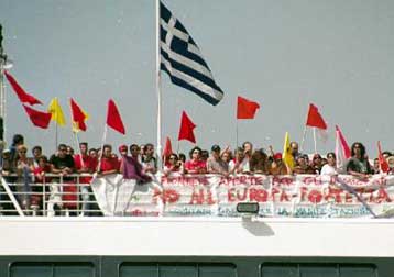 Διαψεύδει η κυβέρνηση την αποστολή ονομαστικής λίστας στις ιταλικές Αρχές