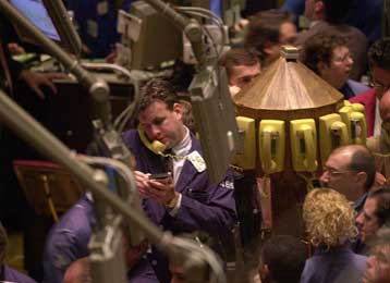 Με αρνητικό πρόσημο έκλεισαν τη Δευτέρα Nasdaq και Dow Jones