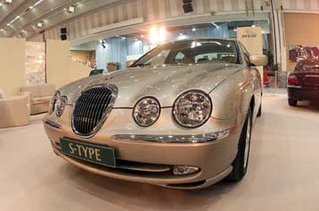 Από τις χαμηλότερες τιμές αυτοκινήτων θα διέθετε η Ελλάδα εάν δεν υπήρχαν οι φόροι