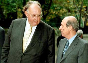 Τετ-α-τετ Σημίτη και Πάγκαλου σε αναζήτηση «θετικής πορείας για την κυβέρνηση»