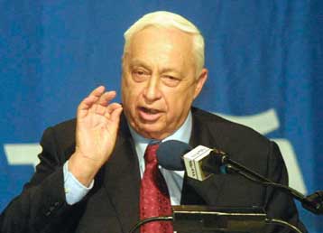 Σύλληψη μέλους της προεδρικής φρουράς του Αραφάτ – Νέες επιθέσεις από ισραηλινά ελικόπτερα