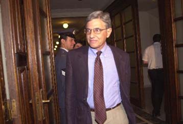 Πρόταση πέντε σημείων στους γιατρούς του ΙΚΑ Αθήνας και Πειραιά από την κυβέρνηση