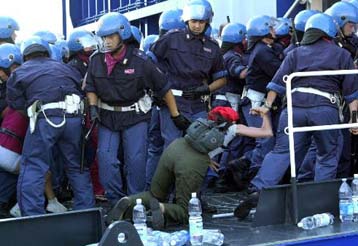 Προφορικό διάβημα της Αθήνας στη Ρώμη για την επίθεση κατά των Ελλήνων ακτιβιστών