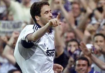 Κορυφαίος επιθετικός του Champions League ο Ραούλ