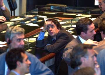 Με απώλειες άνοιξαν την Τετάρτη ο Nasdaq και ο Dow Jones