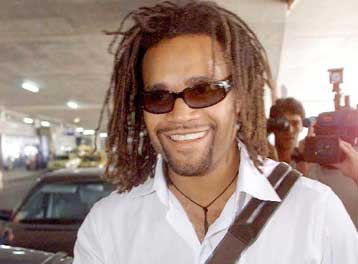 Καλώς ήλθες, Κριστιάν (Καρεμπέ), καλώς να έλθεις, Στέλιο (Βενετίδη)