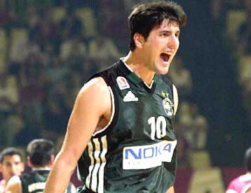 Για έναν 1+1 χρόνια στον Παναθηναϊκό ο Μποντιρόγκα