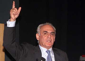 Για λανθασμένους κυβερνητικούς χειρισμούς έκανε λόγο ο Α.Τσοχατζόπουλος