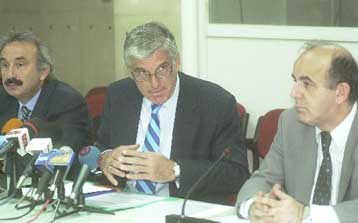 Την Τετάρτη η σύσκεψη για τον προϋπολογισμό του 2002