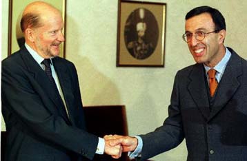 Εντολή σχηματισμού κυβέρνησης έλαβε ο τέως βασιλιάς της Βουλγαρίας