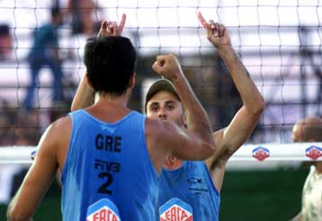 Μιχαλόπουλος και Ρουμελιώτης δεν δηλώθηκαν στο παγκόσμιο πρωτάθλημα μπιτς βόλει!