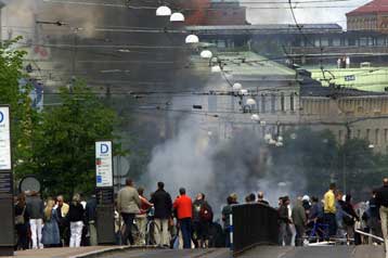 Η Ιταλία αναστέλλει τη συνθήκη Σέγκεν μέχρι να τελειώσει η σύνοδος της G8 στη Γένοβα