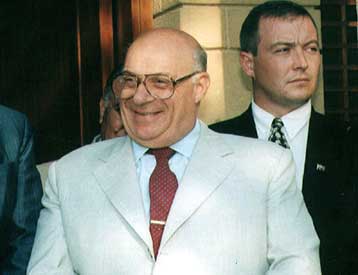 Πάουελ και Ανάν αρνούνται να συναντηθούν με τον Ντενκτάς