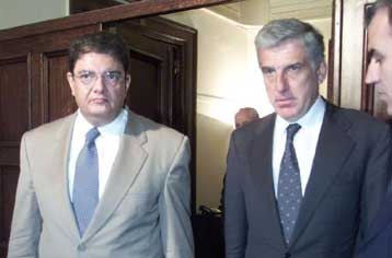 Ολοκληρώθηκε η πρώτη φάση της δημοπρασίας αδειών κινητής τηλεφωνίας 3ης γενιάς