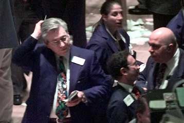 Απώλειες για Nasdaq και Dow Jones στο άνοιγμα της Τετάρτης