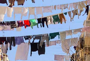 Αυτοκαθαριζόμενα υφάσματα «υφαίνουν» Βρετανοί ερευνητές