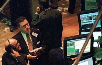 Με σημαντικές απώλειες έκλεισαν Nasdaq και Dow Jones την Τρίτη