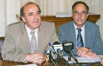 Δεκαήμερη απεργία αποφάσισαν οι υπάλληλοι του υπουργείου Οικονομικών