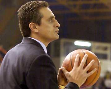 Υπό τα φτερά του Περιστερίου και τη νέα περίοδο ο Αργύρης Πεδουλάκης