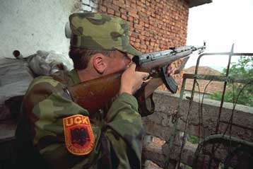 Ομοσπονδιακή λύση στα ευρωπαϊκά πρότυπα ζητά ο πολιτικός αρχηγός του UCK