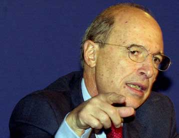 Ενωτικός εμφανίστηκε ο πρωθυπουργός στην Κεντρική Επιτροπή