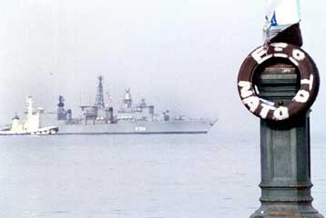 Ήρεμη διαδήλωση για τα συμμαχικά πλοία στη Θεσσαλονίκη