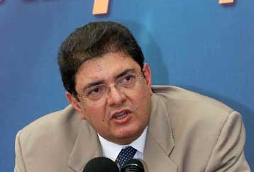 Σε ένα μήνα τελειώνουμε με την Ολυμπιακή, δηλώνει ο υπουργός Μεταφορών