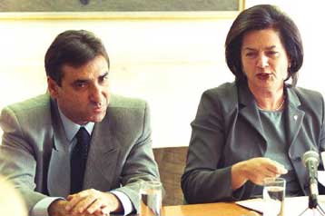 Αλλάζει το μισθολόγιο στο Δημόσιο