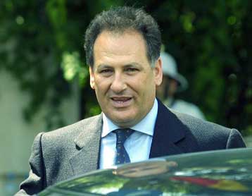 Συνάντηση εφ όλης της ύλης του πρωθυπουργού με τον υπουργό ΠΕΧΩΔΕ