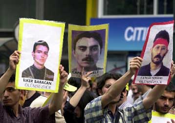 Νεκρός ένας ακόμα απεργός πείνας στην Τουρκία