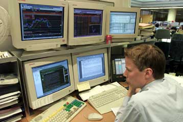 Πτώση στα ευρωπαϊκά χρηματιστήρια την Τετάρτη – Marconi και KLM αρνητικοί πρωταγωνιστές