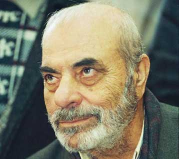 Στο Ιατρικό Κέντρο πάλι ο Καζαντζίδης