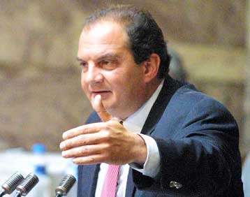 Με αναφορά σε πρόωρες εκλογές η ομιλία του προέδρου της ΝΔ στην ΚΟ