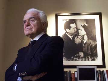 Το Χόλιγουντ μηνύει την Aimster για πειρατεία ταινιών μέσω Διαδικτύου