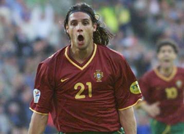 Πρόταση στον Νούνιο Γκόμες έκανε ο πρόεδρος του Ολυμπιακού