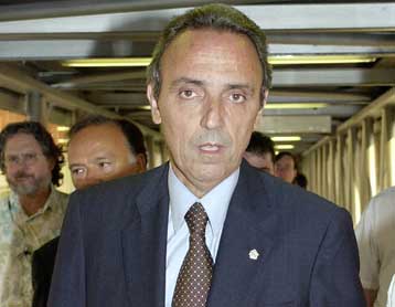 Πωλείται ο Ριβάλντο; Chun, chi chua, checha chuchi…