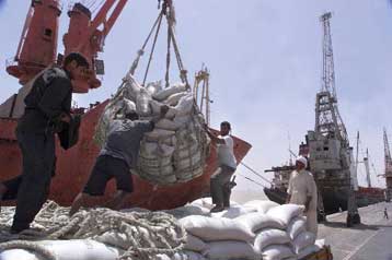 Παράταση των μέτρων κατά του Ιράκ ζητά από το Συμβούλιο Ασφαλείας η Βρετανία