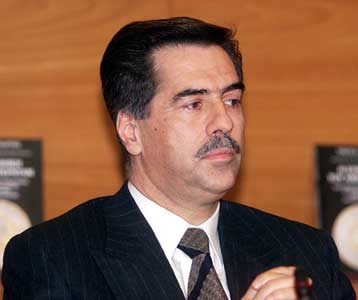 Να αναλάβει ο ίδιος το θέμα της Helexpo καλεί τον Κ.Σημίτη ο Β.Παπαγεωργόπουλος