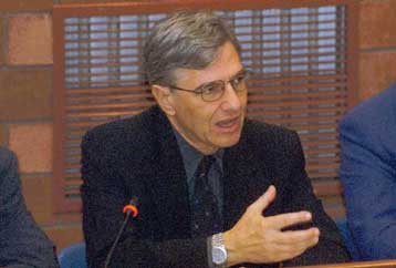 Μέτρα για τη μείωση της ταλαιπωρίας από την απεργία των γιατρών θα λάβει η κυβέρνηση