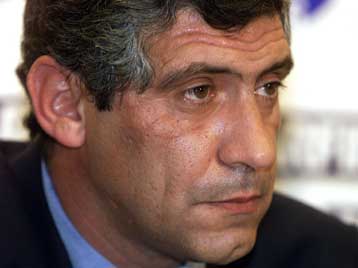 Πρεμιέρα στην ΑΕΚ με μόνο νέο πρόσωπο τον Φερνάντο Σάντος