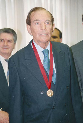 Μαθήματα ανθρωπιάς από τον καθηγητή Κρίστιαν Μπάρναρντ