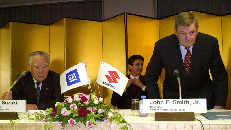 Το φθινόπωρο του 2001 στην αγορά το μικρό των Suzuki-GM