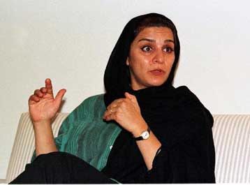 Οι Ιρανοί σκληροπυρηνικοί «φιμώνουν» σκηνοθέτιδα για πολιτικούς λόγους