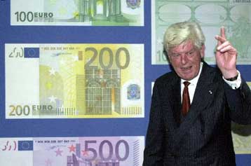 Ενισχύθηκε το ευρώ από τη μείωση των επιτοκίων στην οποία προχώρησε η ΕΚΤ