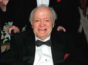 Στο νοσοκομείο με πνευμονία ο Μπομπ Χόουπ