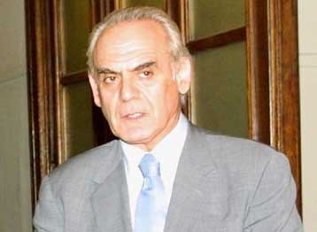 Η Ελλάδα θα αναλάβει πρωτοβουλίες για να αποτραπεί ενδεχόμενη αλλαγή συνόρων στα Βαλκάνια, δηλώνει