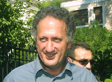 Ακαρπη σε ό,τι αφορά το καταστατικό η μαραθώνια συνεδρίαση του ΕΓ του ΠΑΣΟΚ