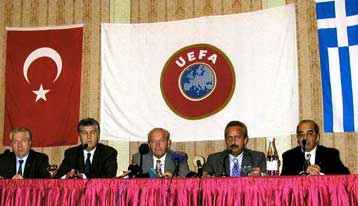 Τουρκία και Ελλάδα υπέγραψαν το σύμφωνο συνδιοργάνωσης του EURO 2008