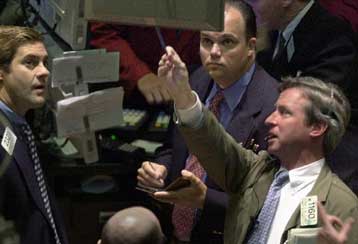 Μικρή πτώση για Nasdaq και Dow Jones τη Δευτέρα – Μεικτή εικόνα στις ευρωπαϊκές αγορές